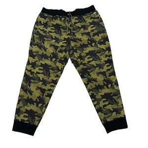 Camo Micheal Kors jogger. Size XL